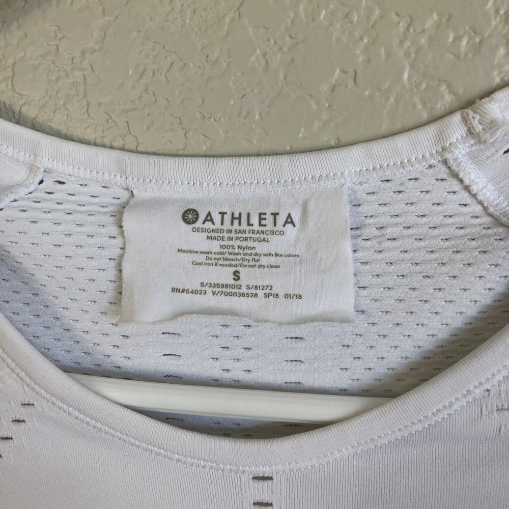 SOLD Athleta Bright White Foothill Mesh Tee - Picture 3 of 5